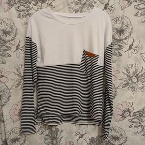 Long sleeve pocket tee